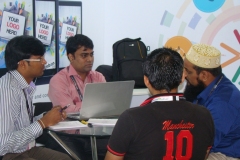 1_gitex-2013-26