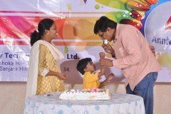 Cake cutting